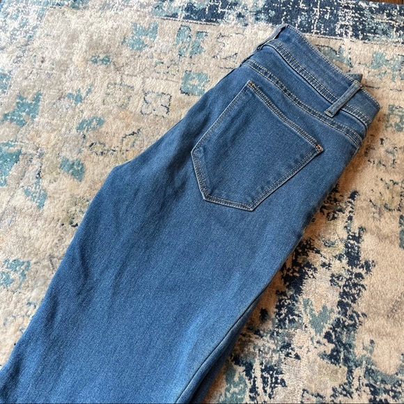 Supersoft Skinny Womens size 2 BONGO Millennial Jeans - Picture 4 of 7